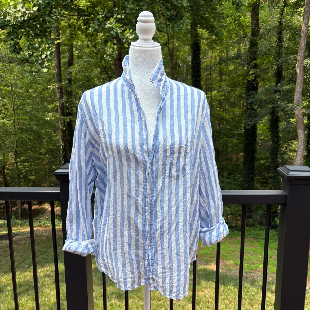 Frank and Eileen Eileen Relaxed Button Up Shirt Blue abs White Linen M